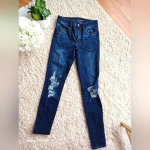 American Eagle Women stretchy Jean size 2